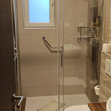 Oasiss فندق مبيت وإفطار 4*