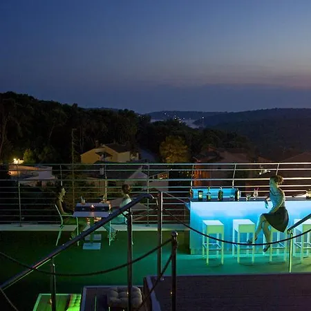 לינה וארוחת בוקר Oasiss