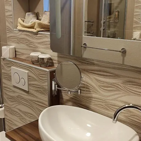 Bed & Breakfast Oasiss 4*